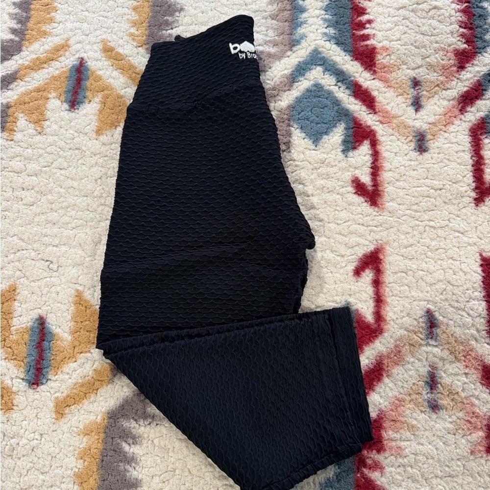 Booty by Brabants Curvy Cropped Black Leggings